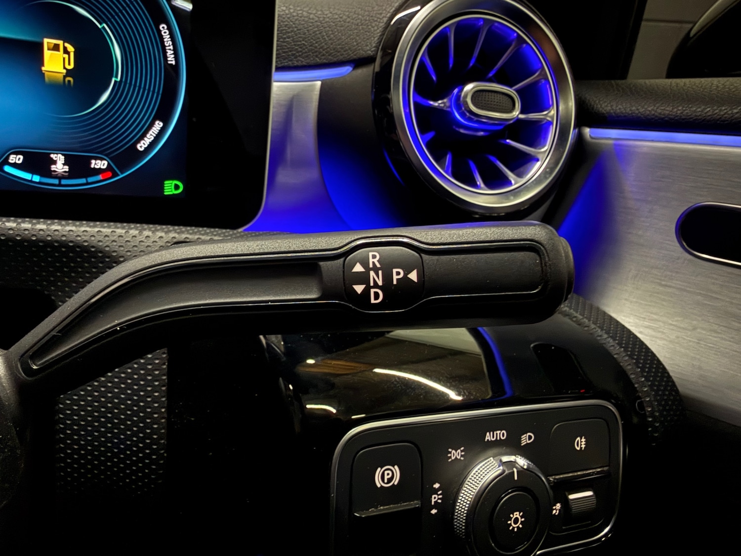 Used Mercedes-Benz A-Class 2018 for sale - 77137763: Photo 40