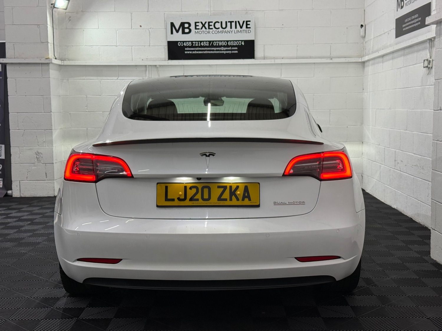 Used Tesla Model 3 2020 for sale - 76589753: Photo 4