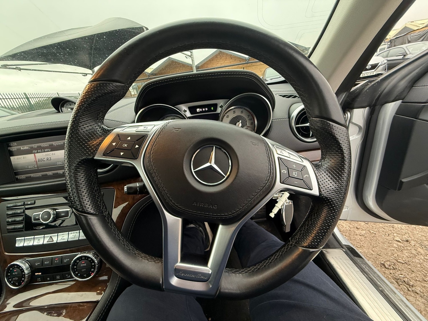 Used Mercedes-Benz SL 2014 for sale - 76722856: Photo 11