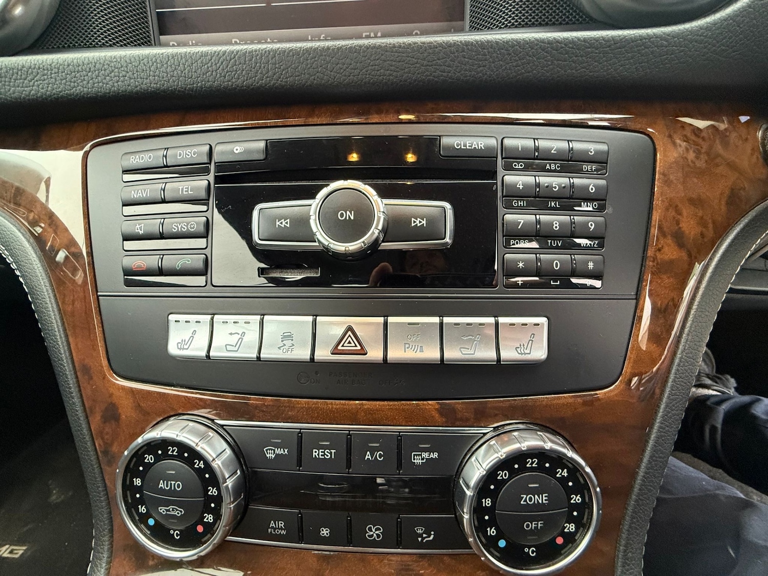 Used Mercedes-Benz SL 2014 for sale - 76722856: Photo 17