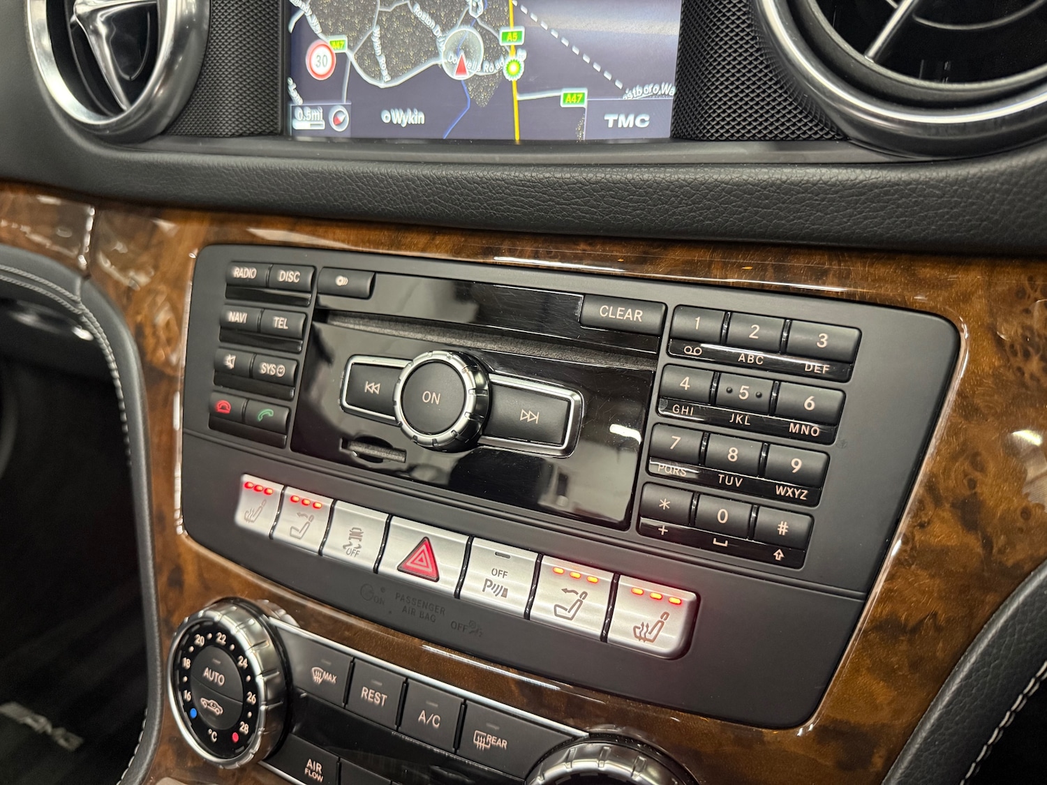 Used Mercedes-Benz SL 2014 for sale - 76722856: Photo 30