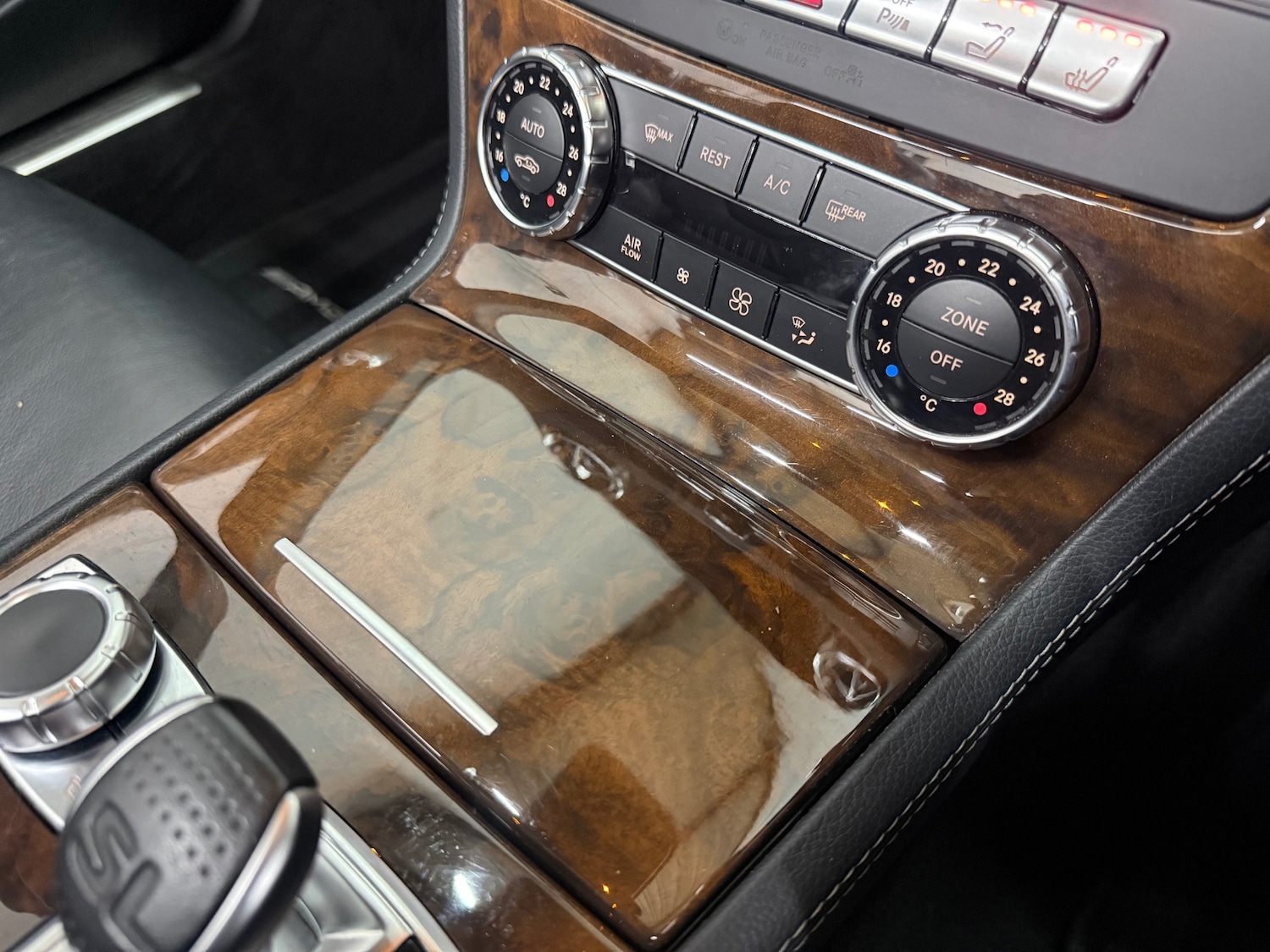 Used Mercedes-Benz SL 2014 for sale - 76722856: Photo 32