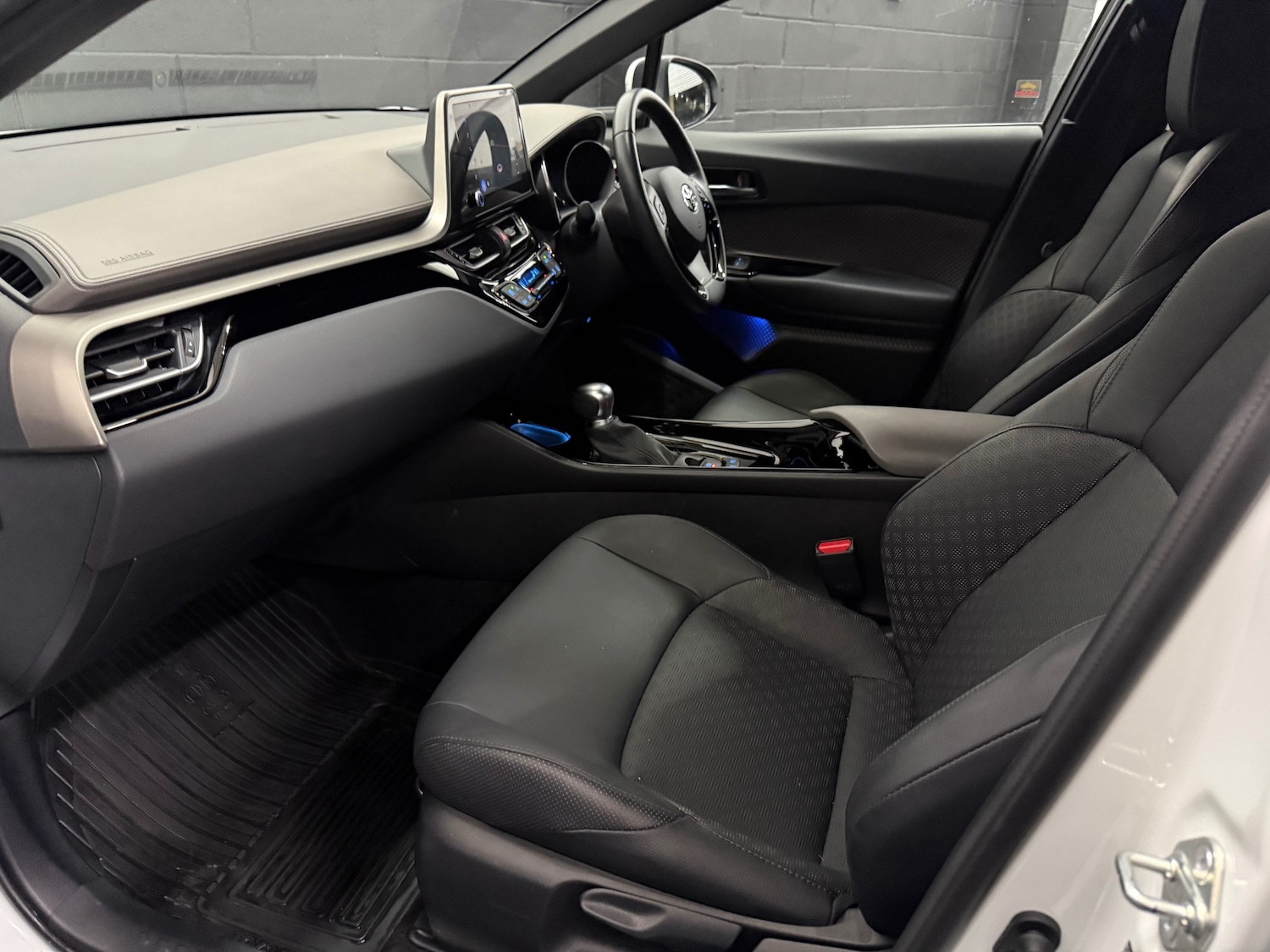 Used Toyota C-HR 2023 for sale - 77207713: Photo 15