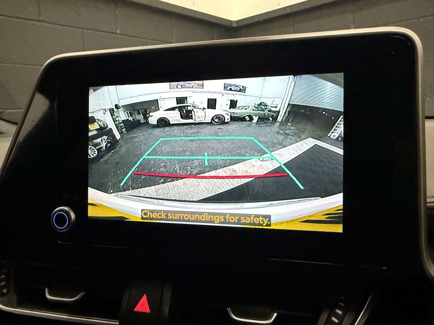 Used Toyota C-HR 2023 for sale - 77207713: Photo 25