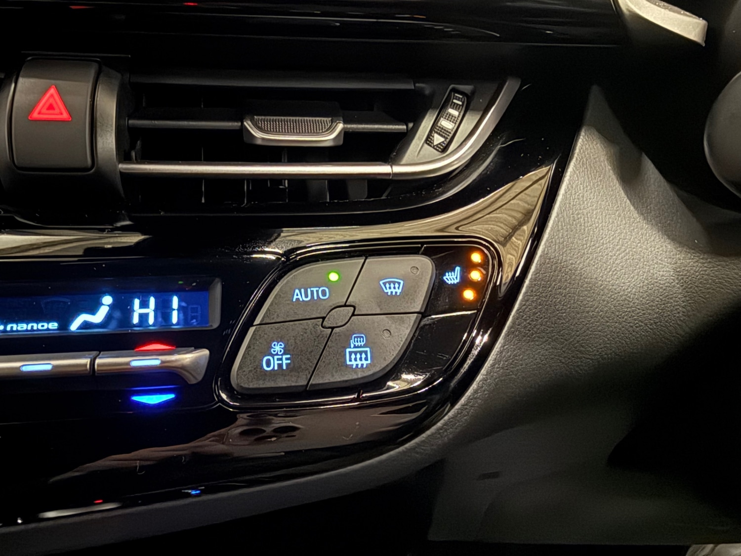 Used Toyota C-HR 2023 for sale - 77207713: Photo 27