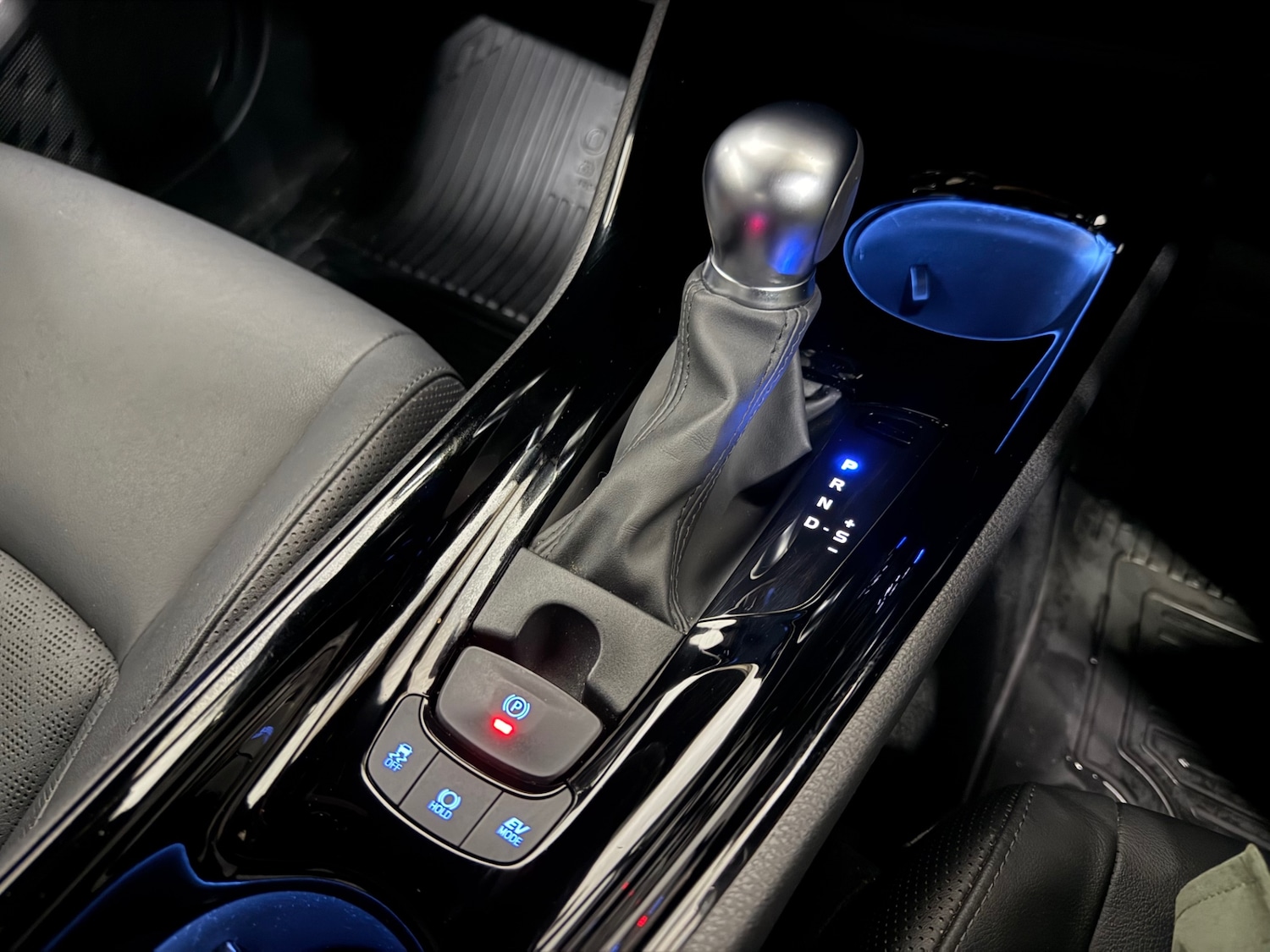 Used Toyota C-HR 2023 for sale - 77207713: Photo 29