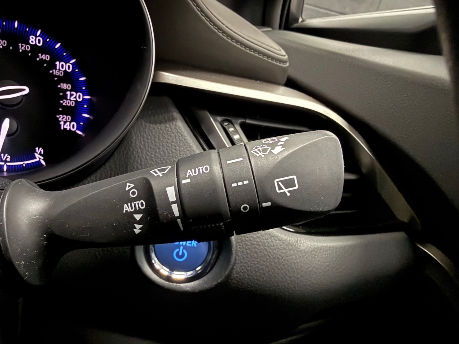 Used Toyota C-HR 2023 for sale - 77207713: Photo 34