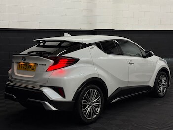 Used Toyota C-HR 2023 for sale - 77207713: Photo