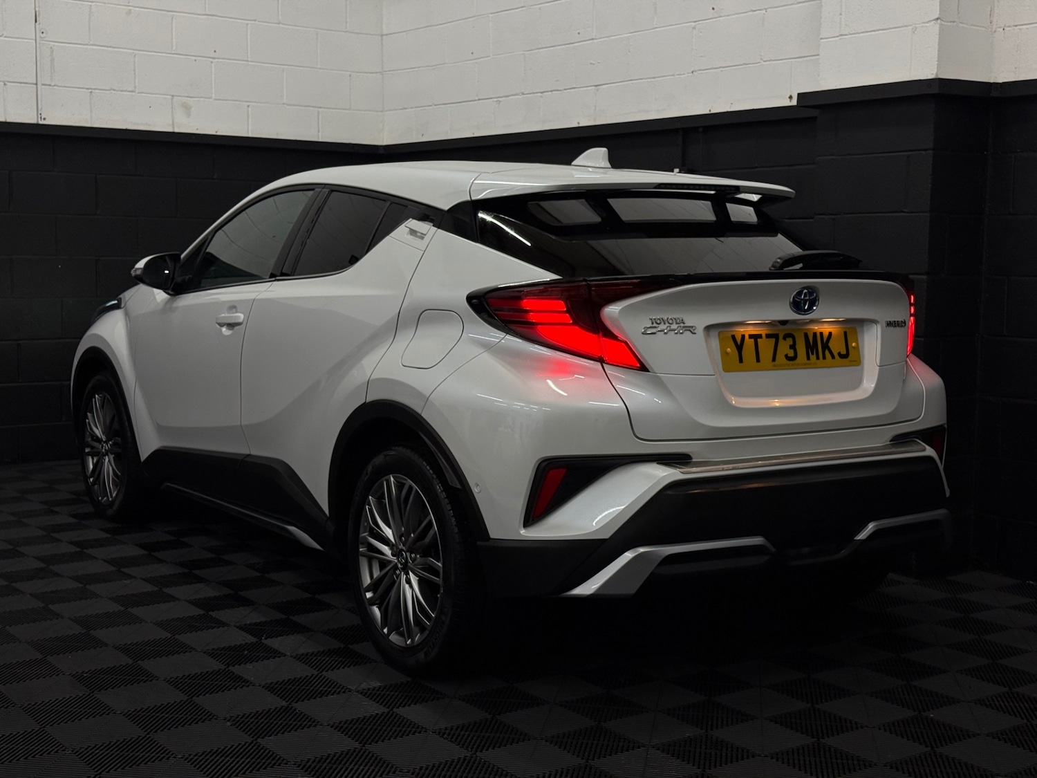 Used Toyota C-HR 2023 for sale - 77207713: Photo 5