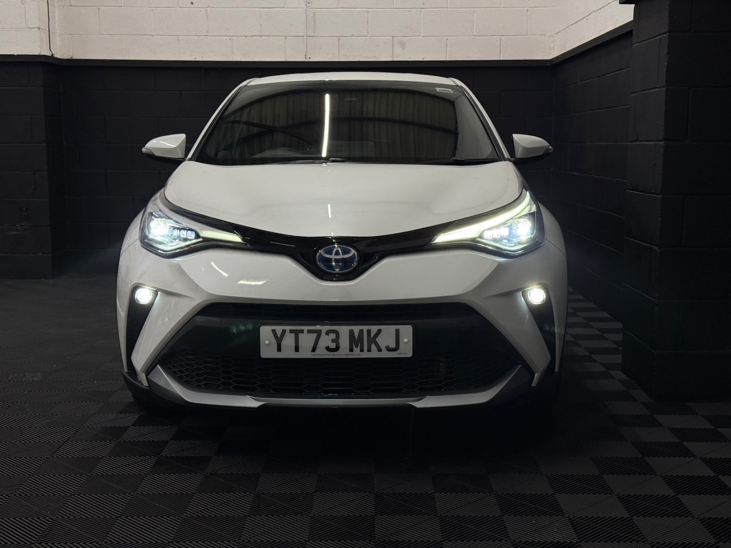 Used Toyota C-HR 2023 for sale - 77207713: Photo 8