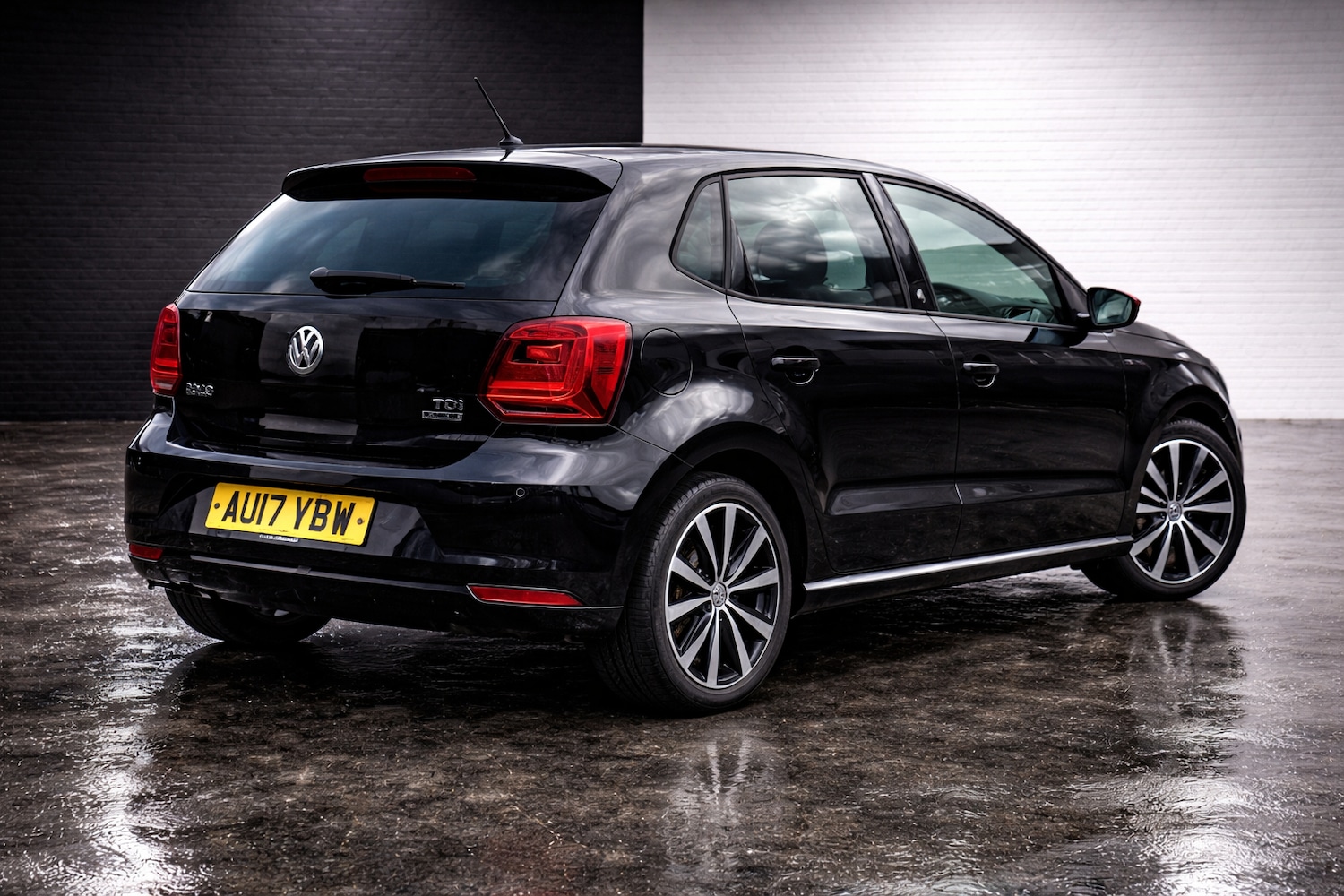 Used Volkswagen Polo 2017 for sale - 77732782: Photo 3