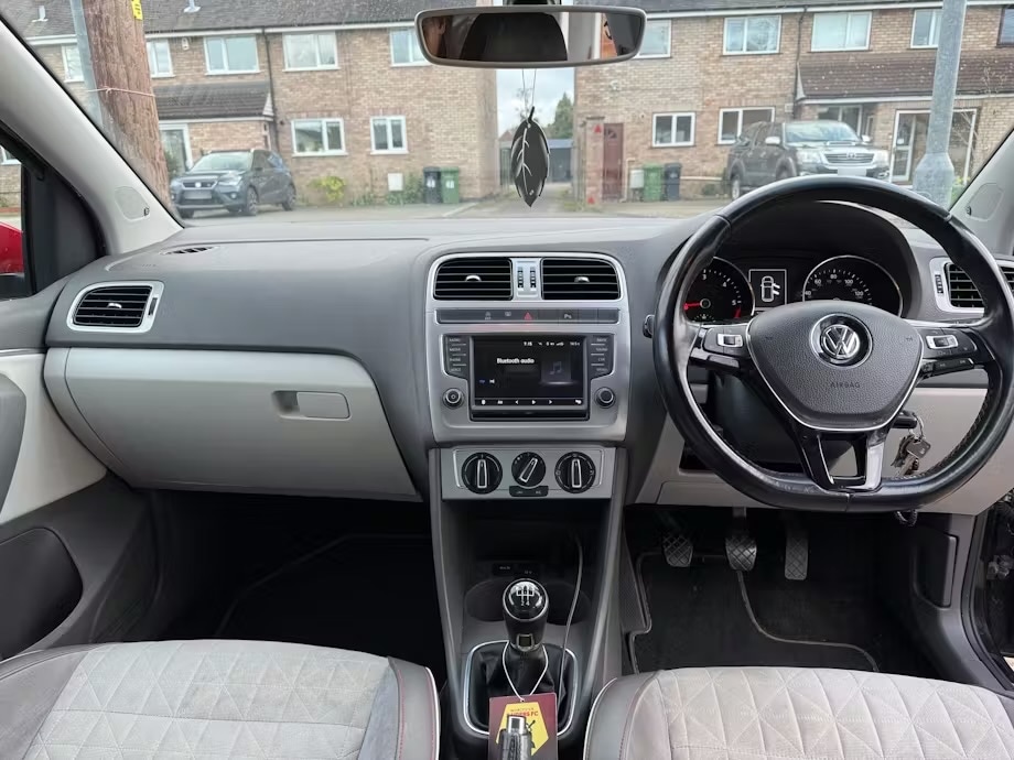 Used Volkswagen Polo 2017 for sale - 77732782: Photo 6