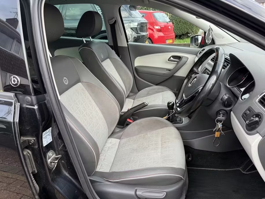 Used Volkswagen Polo 2017 for sale - 77732782: Photo 7