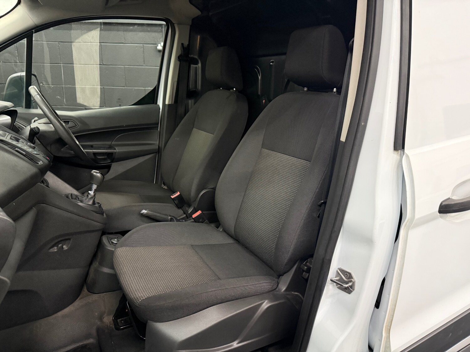Used Ford Transit Connect 2018 for sale - 77418539: Photo 11