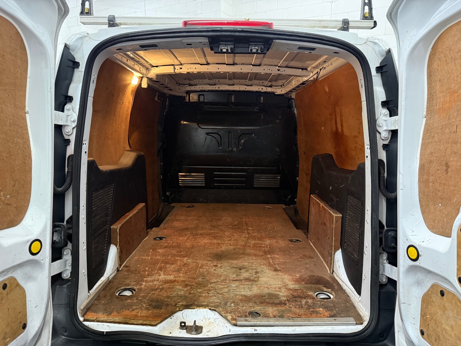 Used Ford Transit Connect 2018 for sale - 77418539: Photo 13