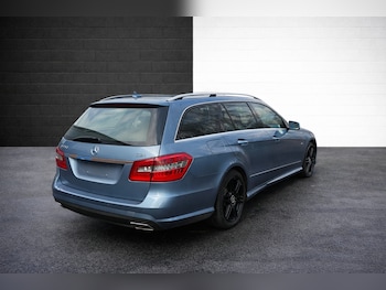 Used Mercedes-Benz E Class 2012 for sale - 77663713: Photo