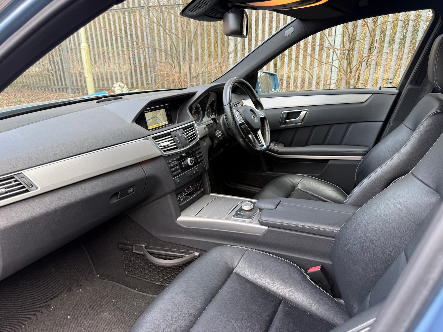 Used Mercedes-Benz E Class 2012 for sale - 77663713: Photo 8