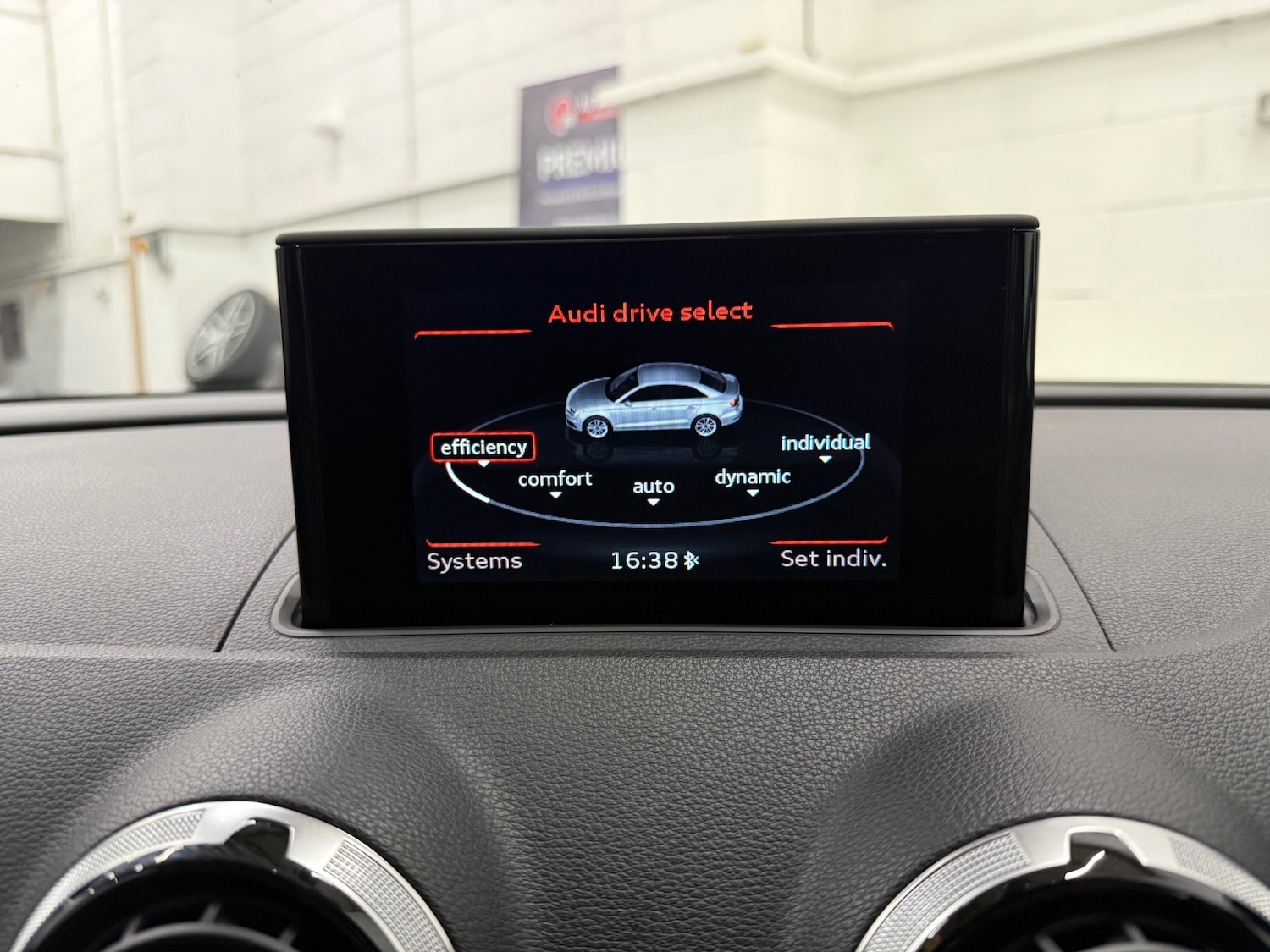 Used Audi A3 2015 for sale - 76127522: Photo 22