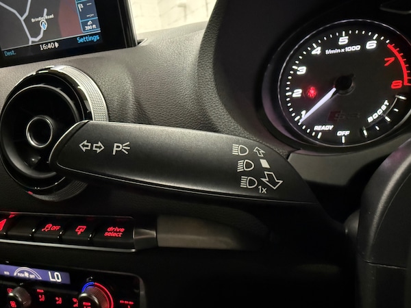 Used Audi A3 2015 for sale - 76127522: Photo 32