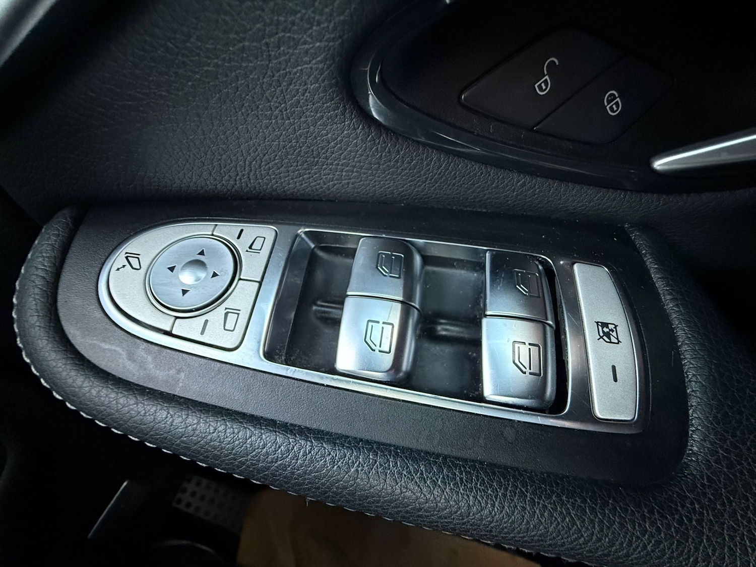 Used Mercedes-Benz GLC 2020 for sale - 76626790: Photo 21