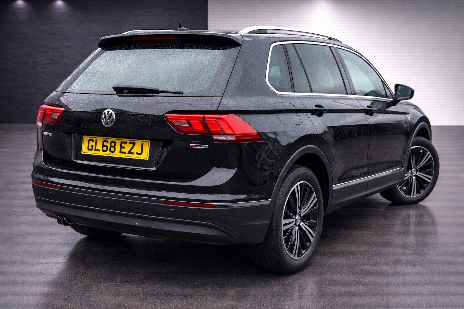 Used Volkswagen Tiguan 2018 for sale - 77878365: Photo 3