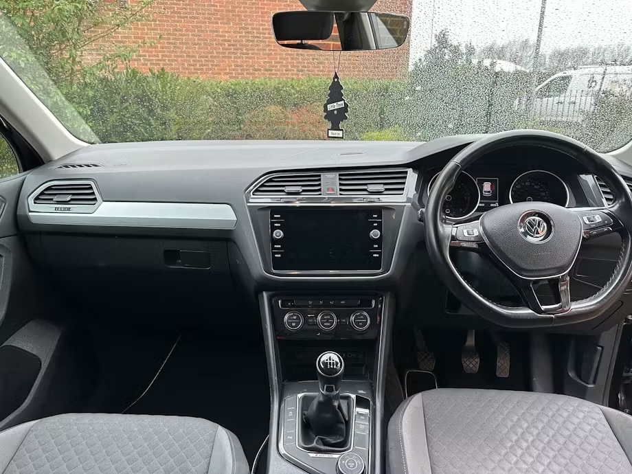 Used Volkswagen Tiguan 2018 for sale - 77878365: Photo 6