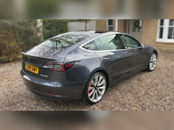 Used Tesla Model 3 2019 for sale - 76908269: Photo