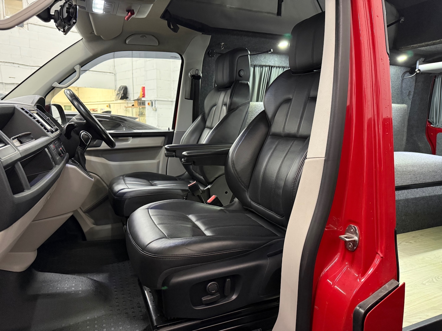 Used Volkswagen Transporter 2015 for sale - 77502948: Photo 13