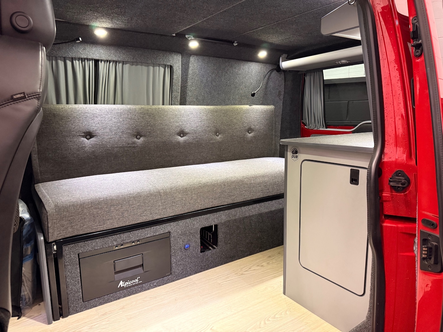 Used Volkswagen Transporter 2015 for sale - 77502948: Photo 15