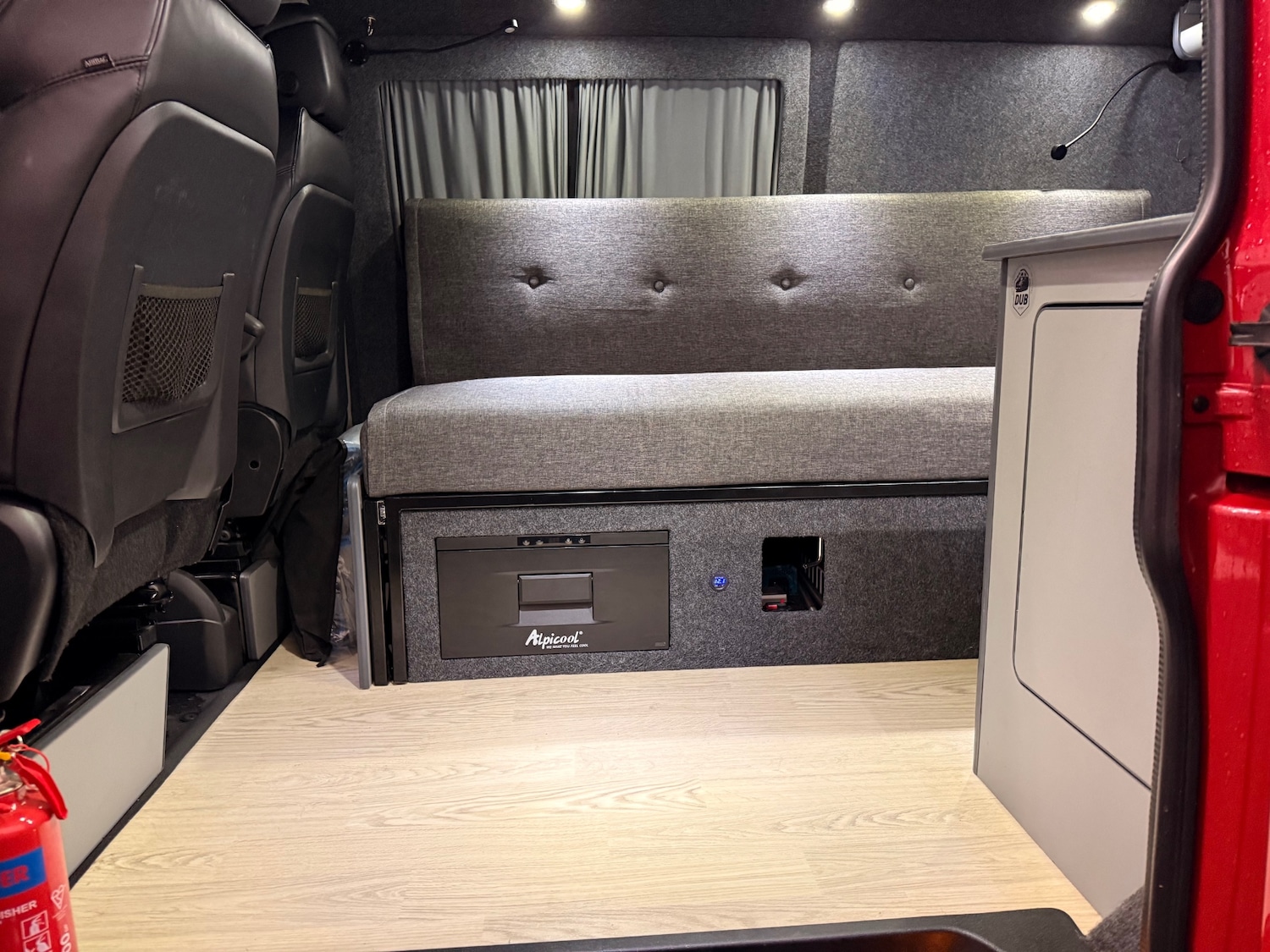 Used Volkswagen Transporter 2015 for sale - 77502948: Photo 16