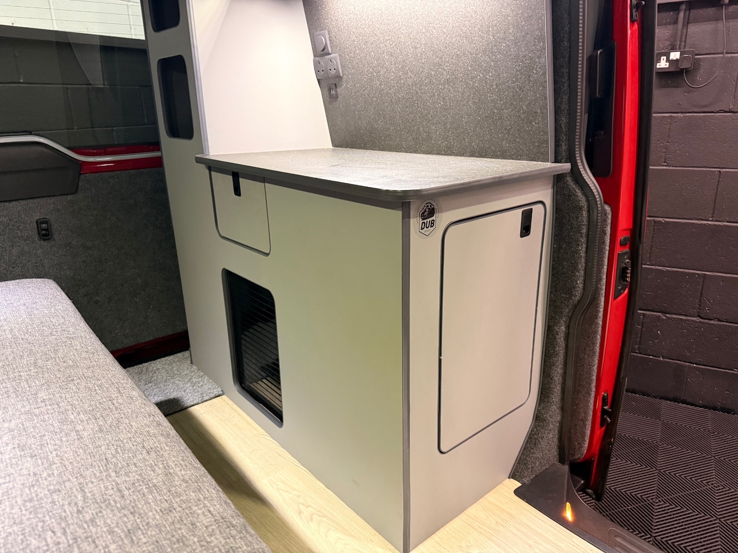 Used Volkswagen Transporter 2015 for sale - 77502948: Photo 18