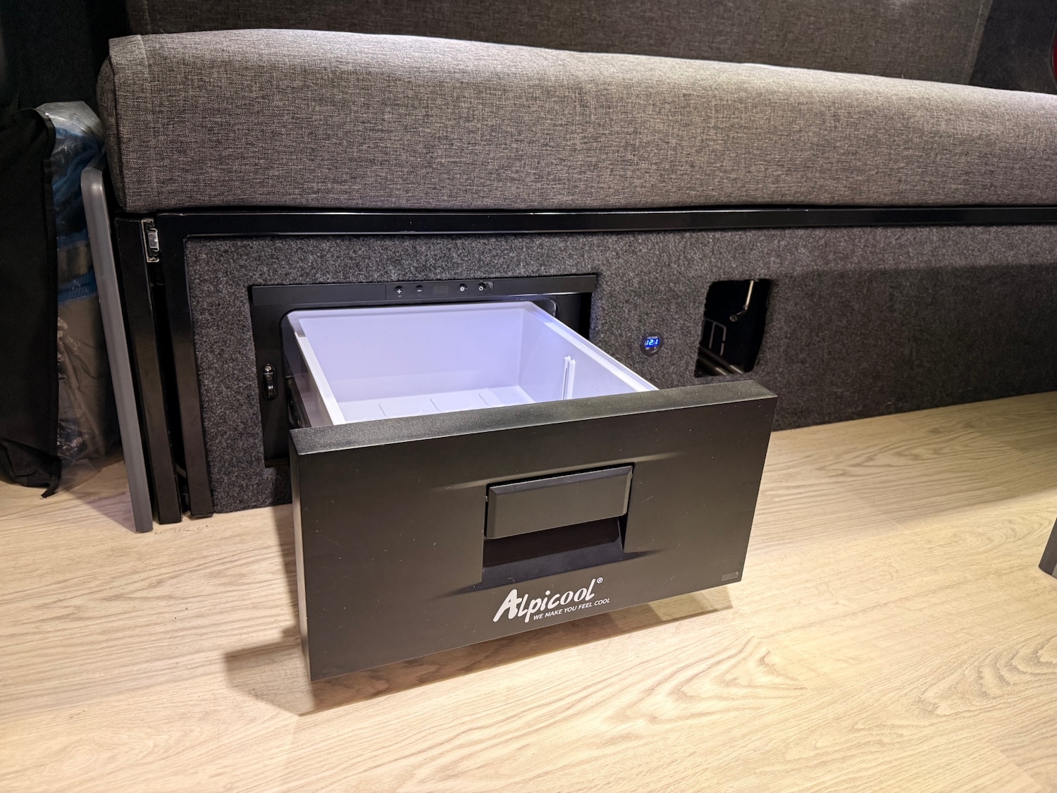 Used Volkswagen Transporter 2015 for sale - 77502948: Photo 23