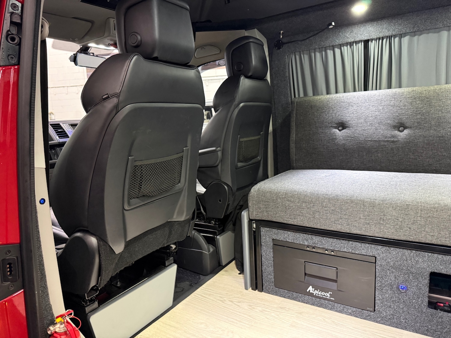 Used Volkswagen Transporter 2015 for sale - 77502948: Photo 30