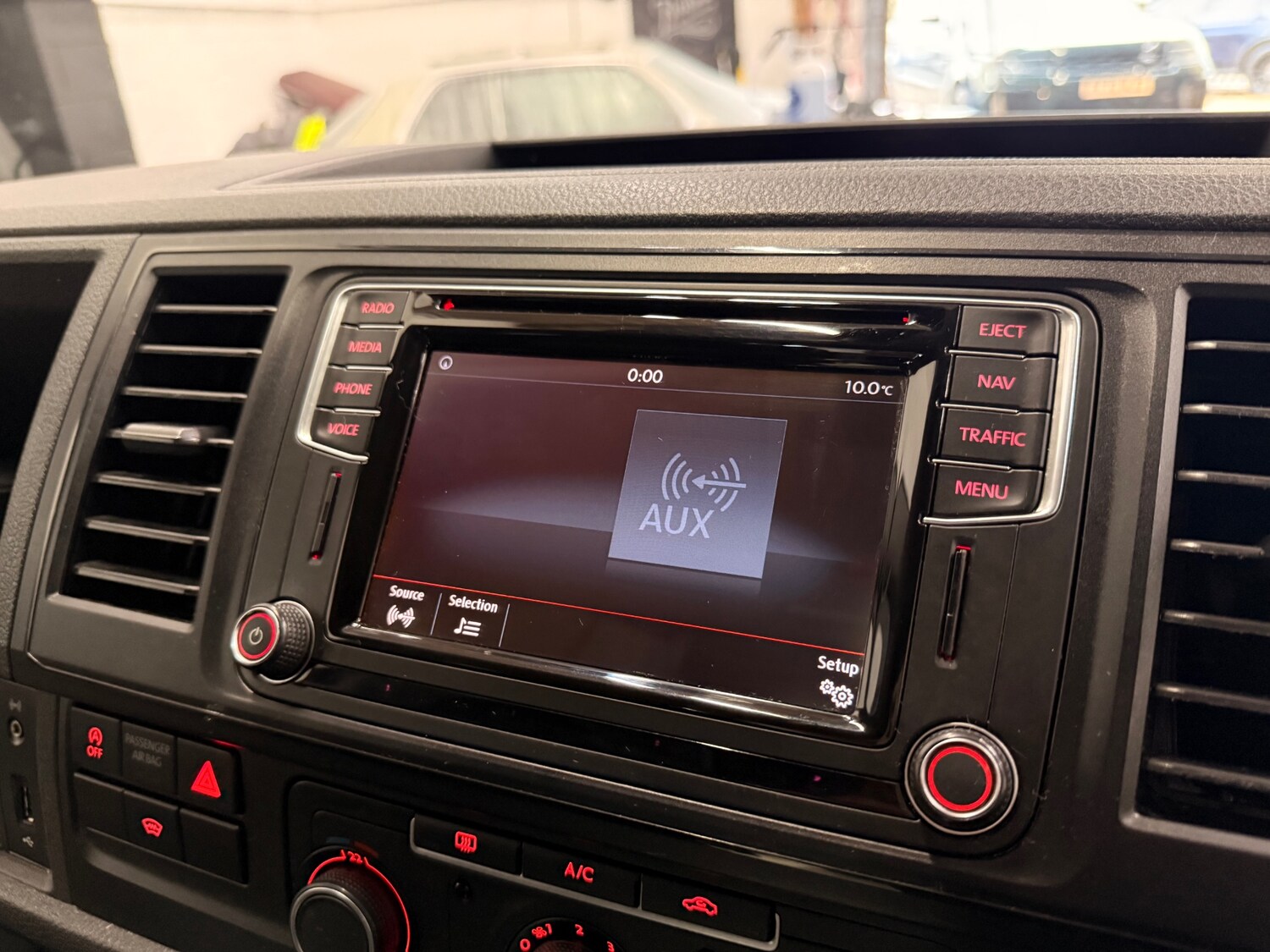 Used Volkswagen Transporter 2015 for sale - 77502948: Photo 37