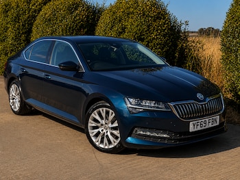 Used Skoda Superb 2019 for sale - 79482536: Photo