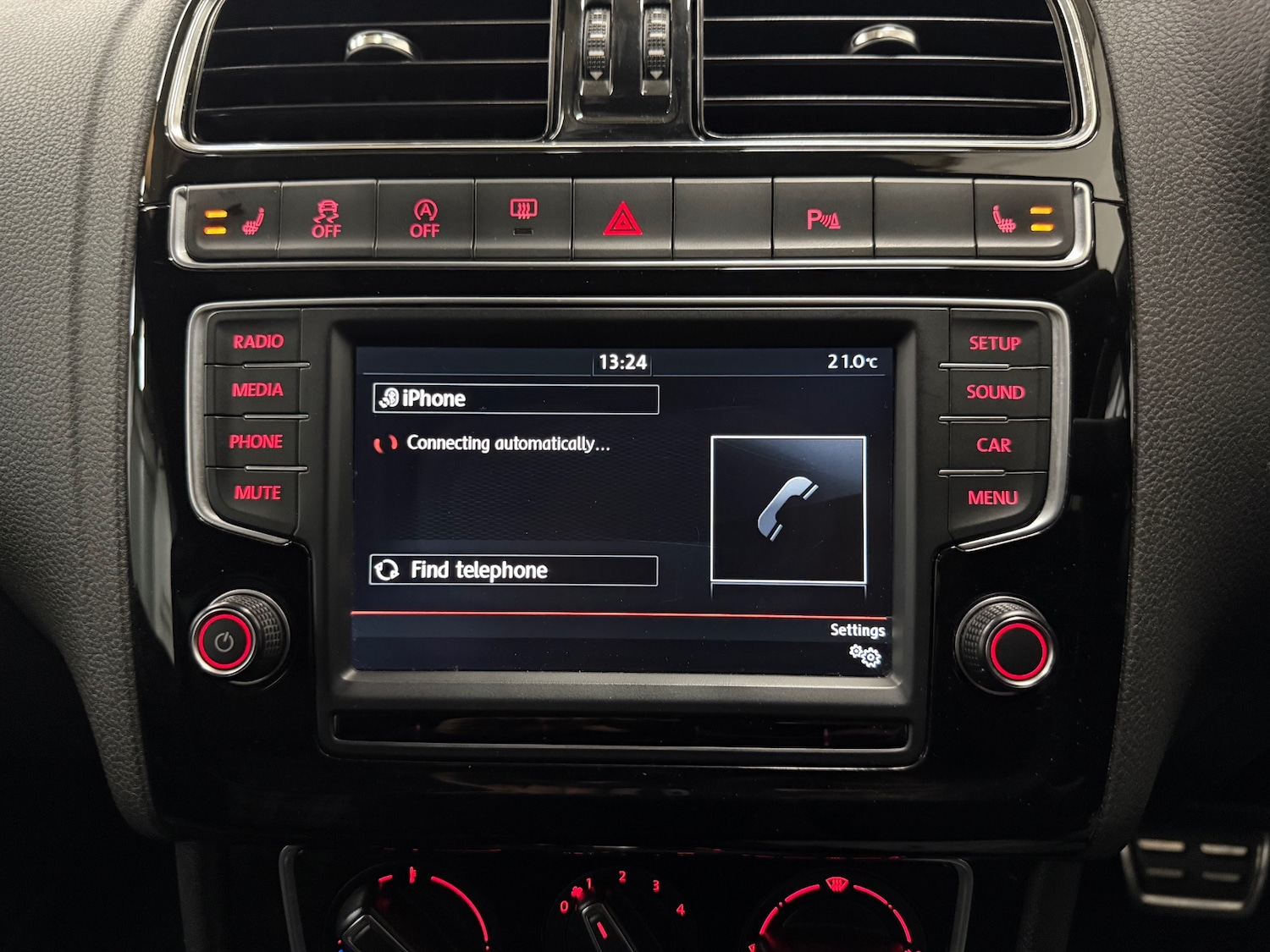 Used Volkswagen Polo 2016 for sale - 76290077: Photo 22