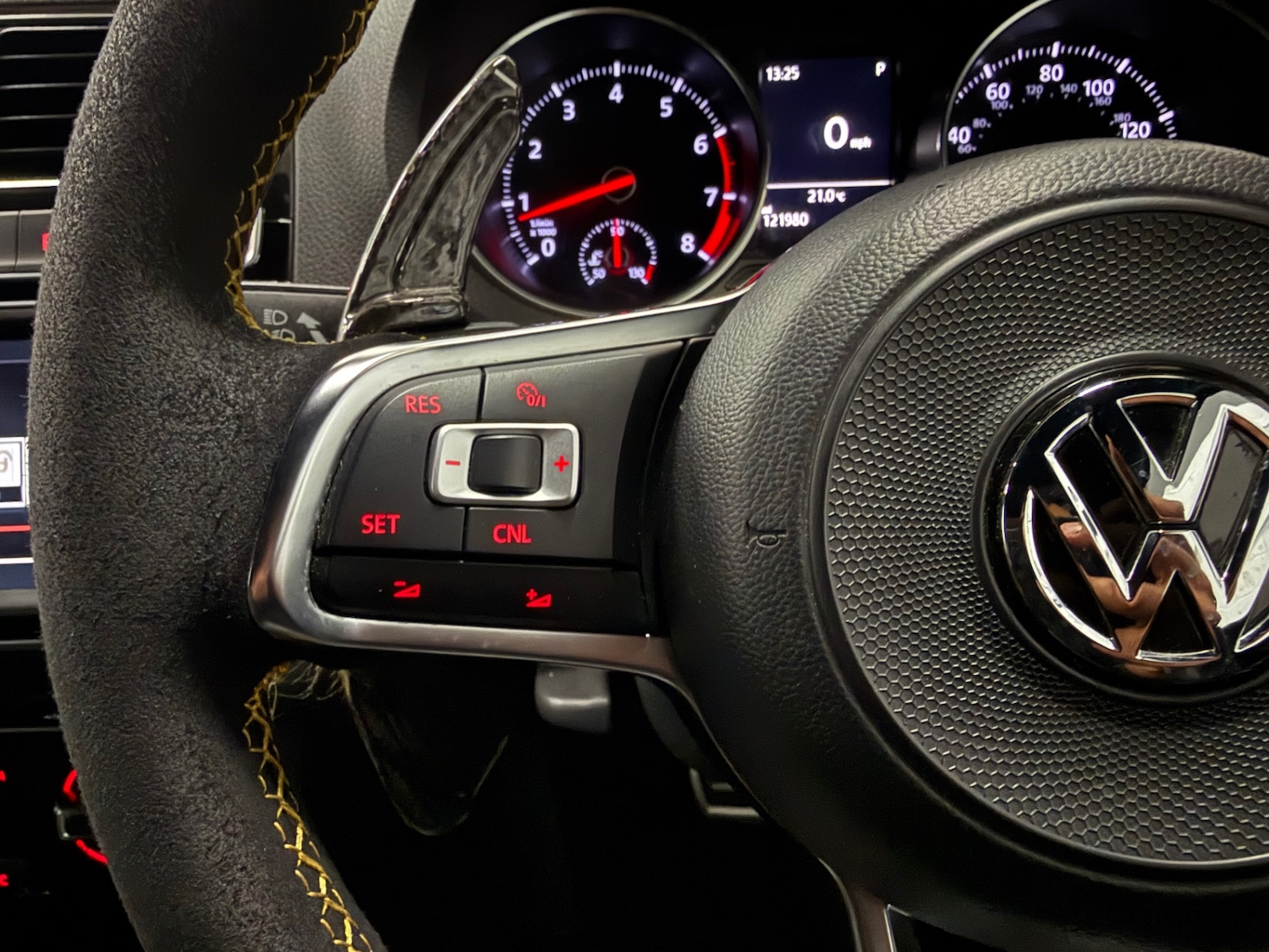 Used Volkswagen Polo 2016 for sale - 76290077: Photo 23