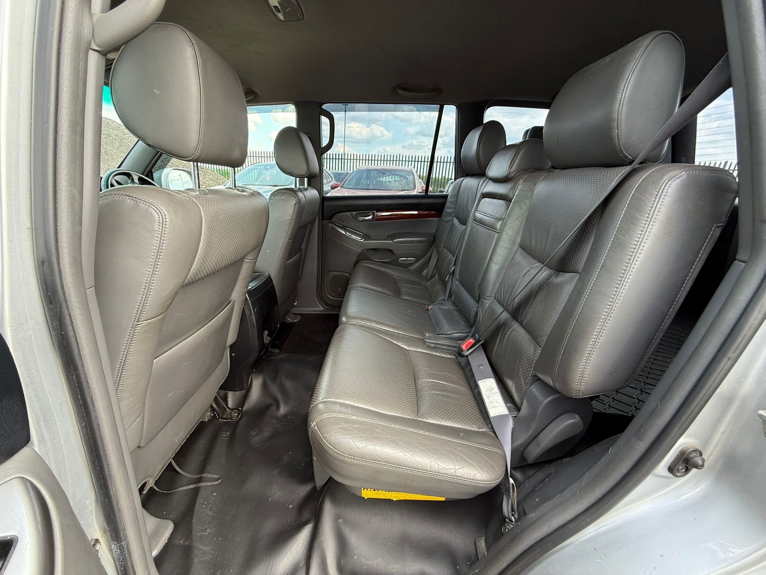 Used Toyota Land Cruiser 2010 for sale - 76425885: Photo 13