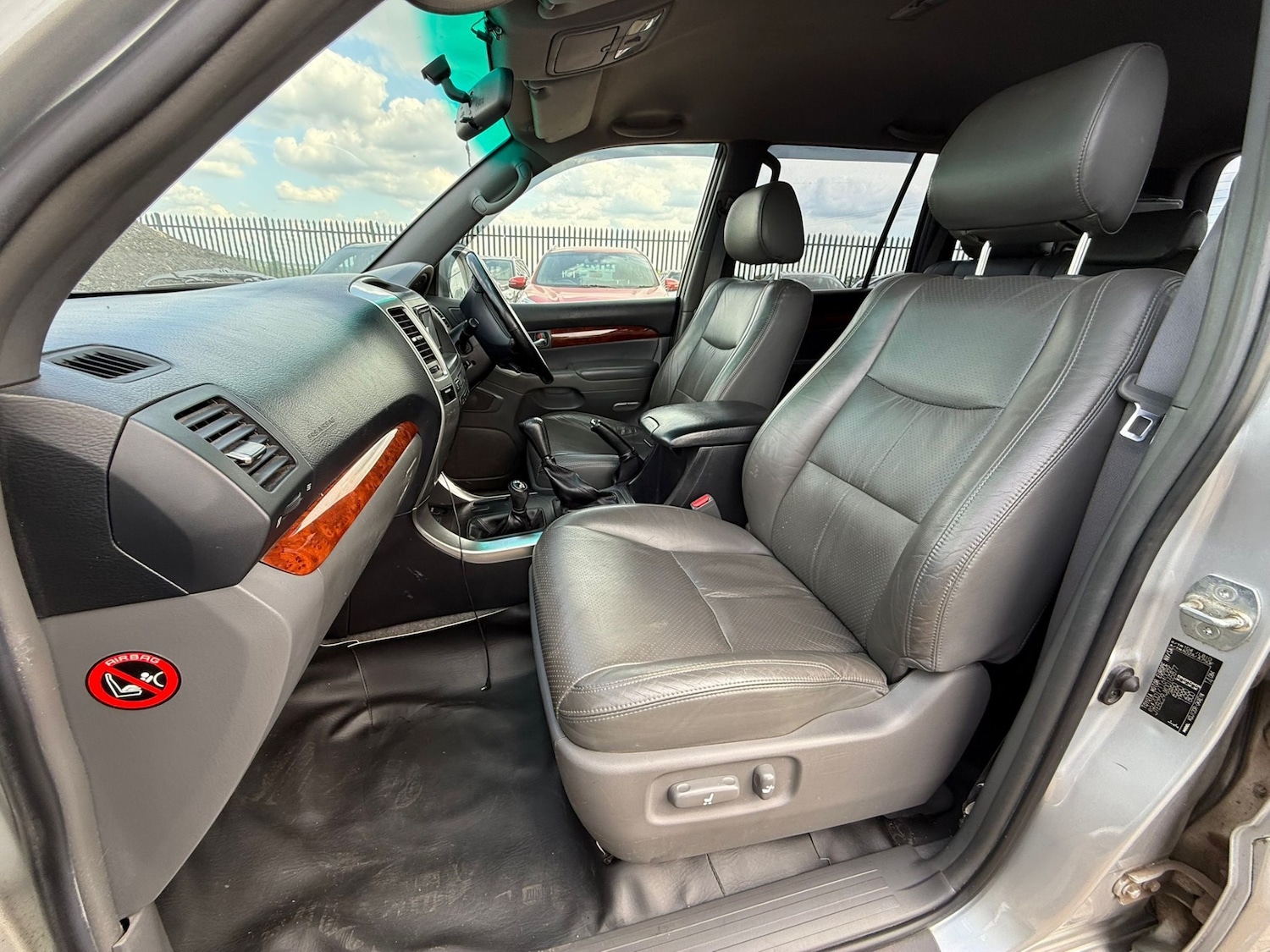 Used Toyota Land Cruiser 2010 for sale - 76425885: Photo 14