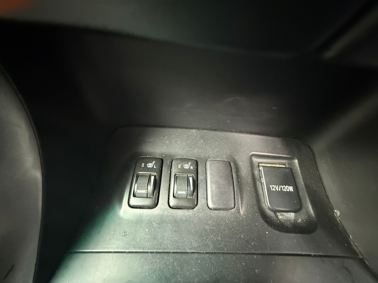 Used Toyota Land Cruiser 2010 for sale - 76425885: Photo 18