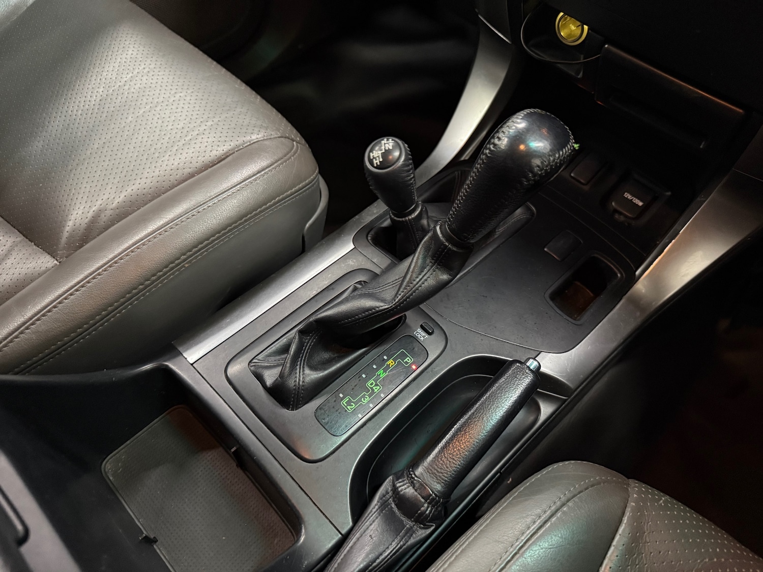 Used Toyota Land Cruiser 2010 for sale - 76425885: Photo 26