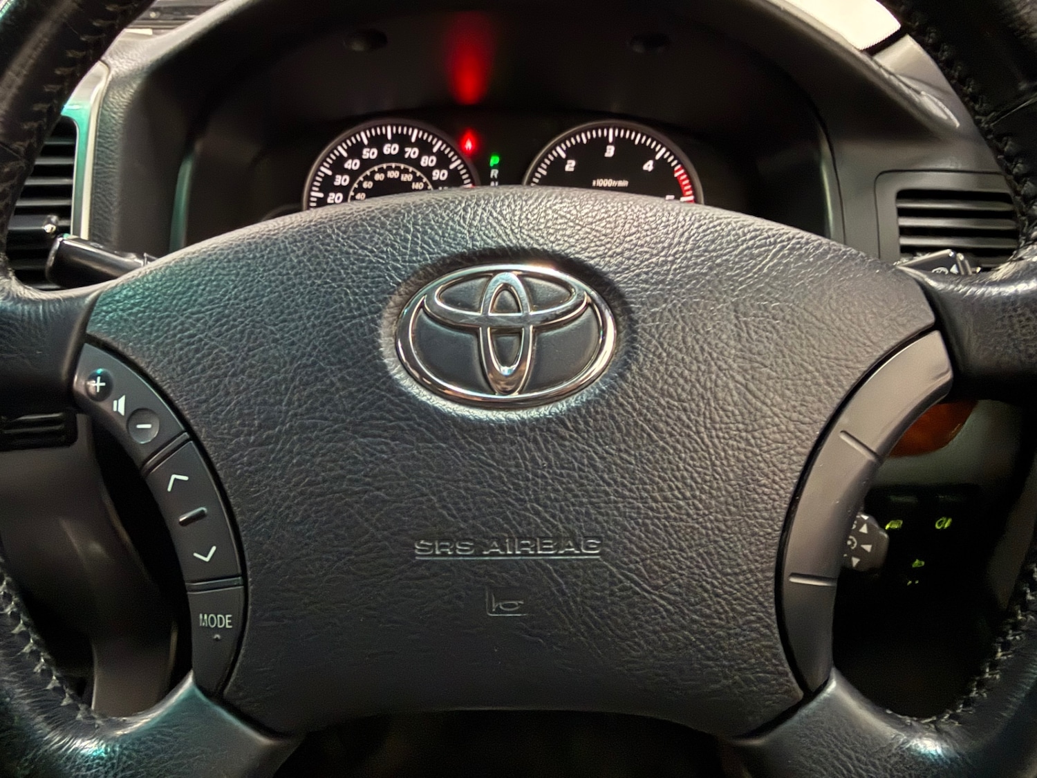 Used Toyota Land Cruiser 2010 for sale - 76425885: Photo 28