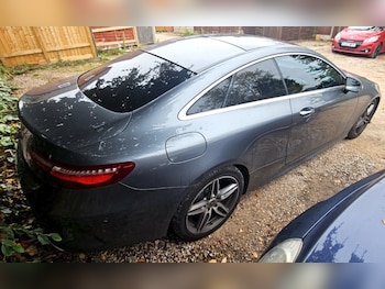 Used Mercedes-Benz E Class 2018 for sale - 76300568: Photo 3