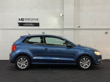 Used Volkswagen Polo 2016 for sale - 75690498: Photo