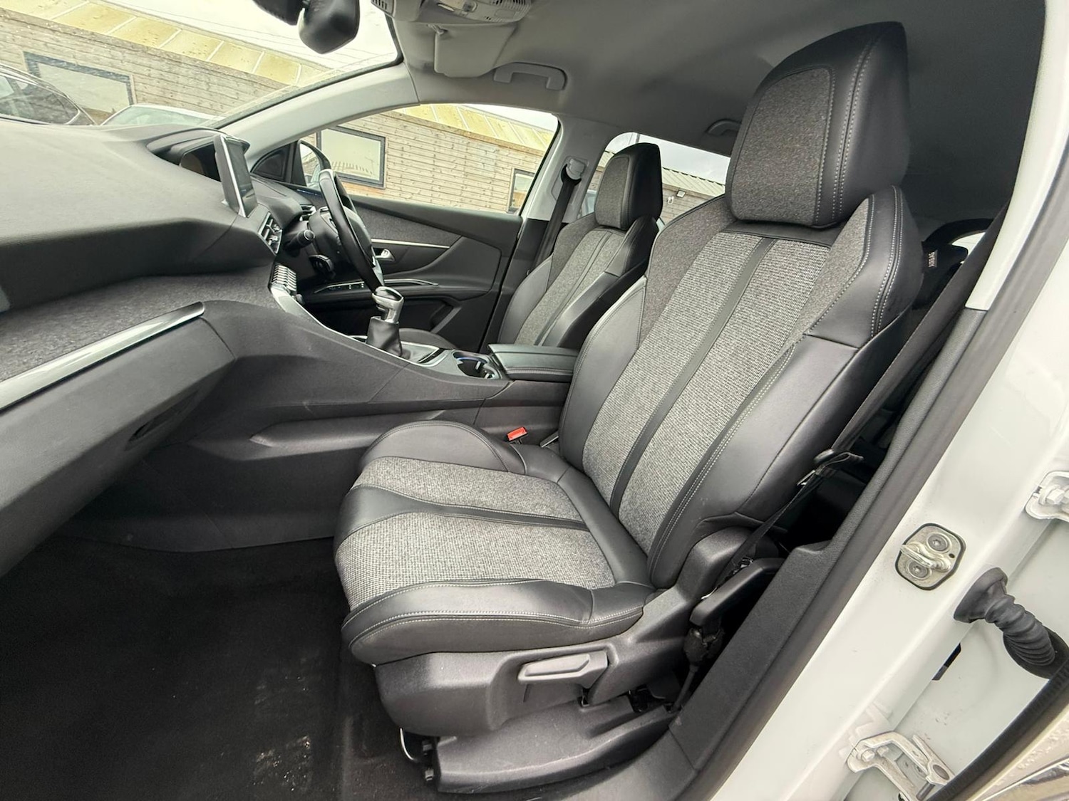 Used Peugeot 5008 2019 for sale - 76493840: Photo 12