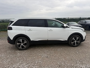 Used Peugeot 5008 2019 for sale - 76493840: Photo