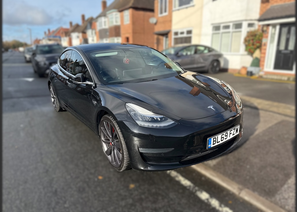 Used Tesla Model 3 2019 for sale - 76589749: Photo 1