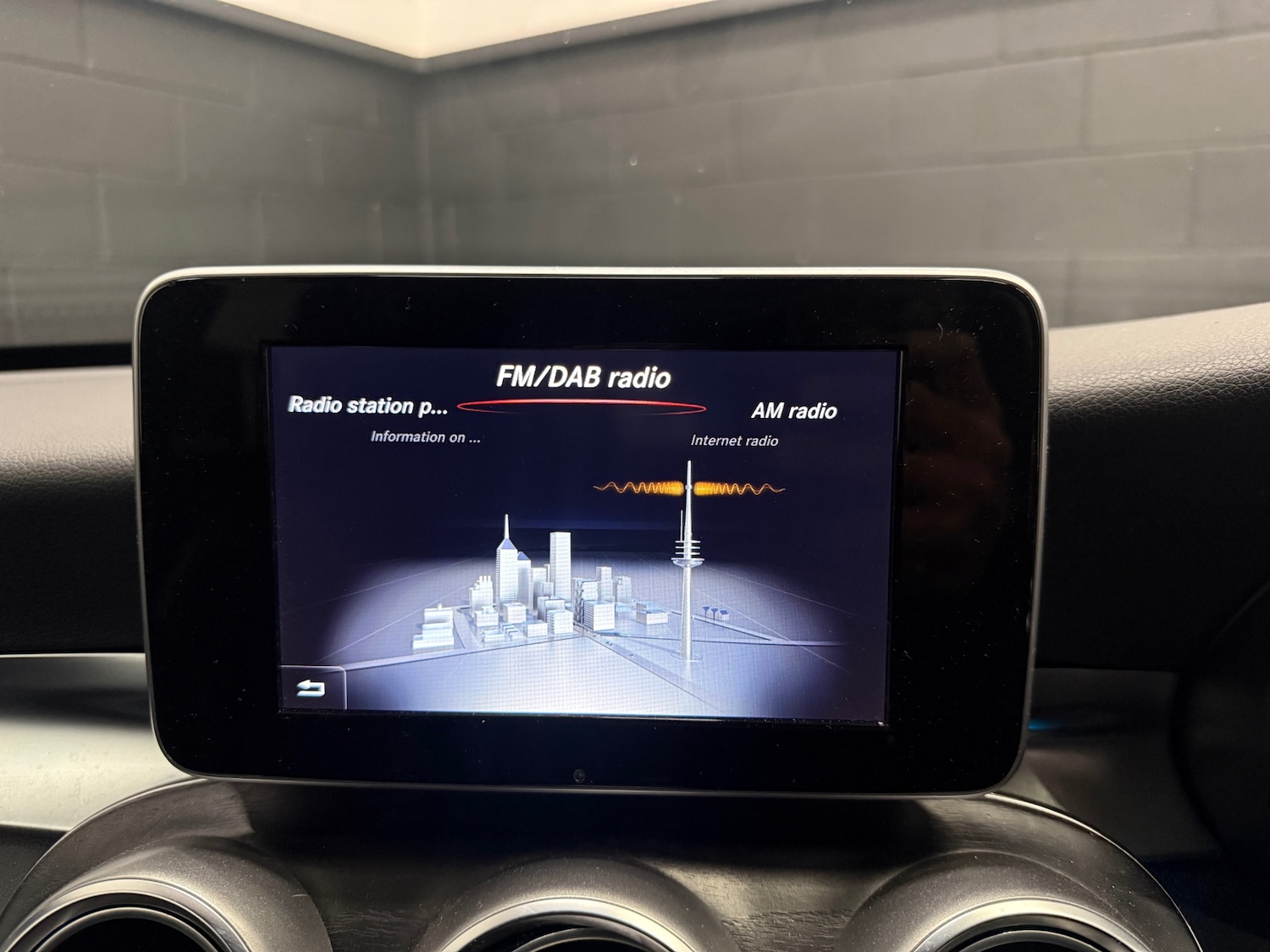 Used Mercedes-Benz C Class 2016 for sale - 76778199: Photo 23