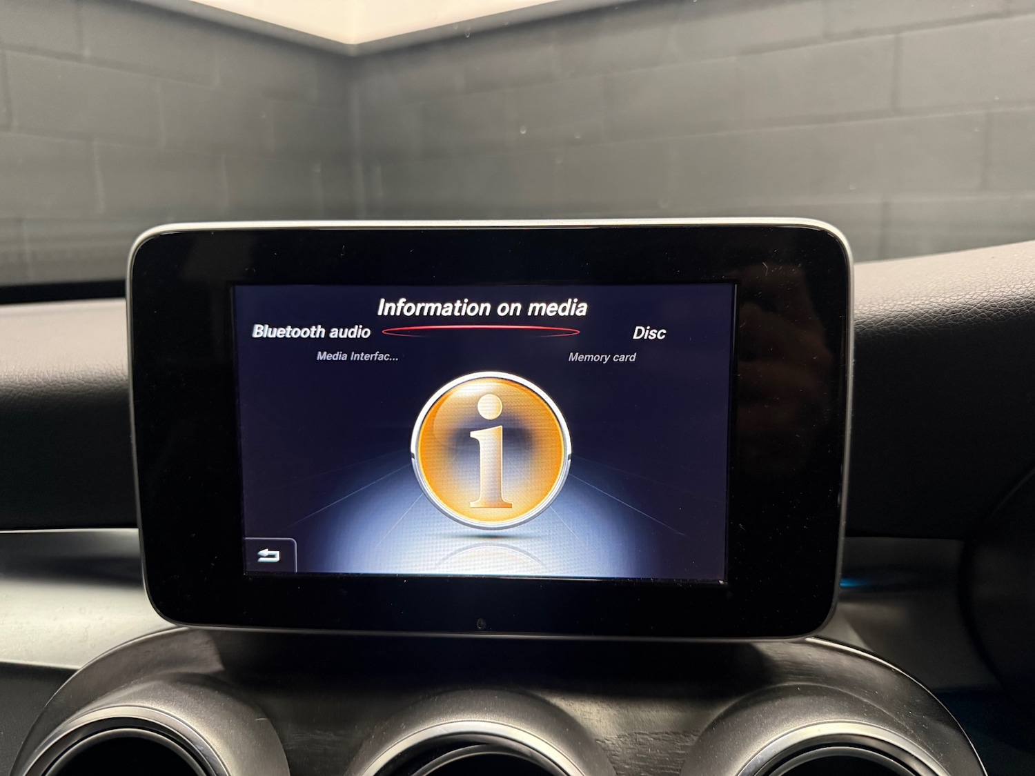 Used Mercedes-Benz C Class 2016 for sale - 76778199: Photo 32