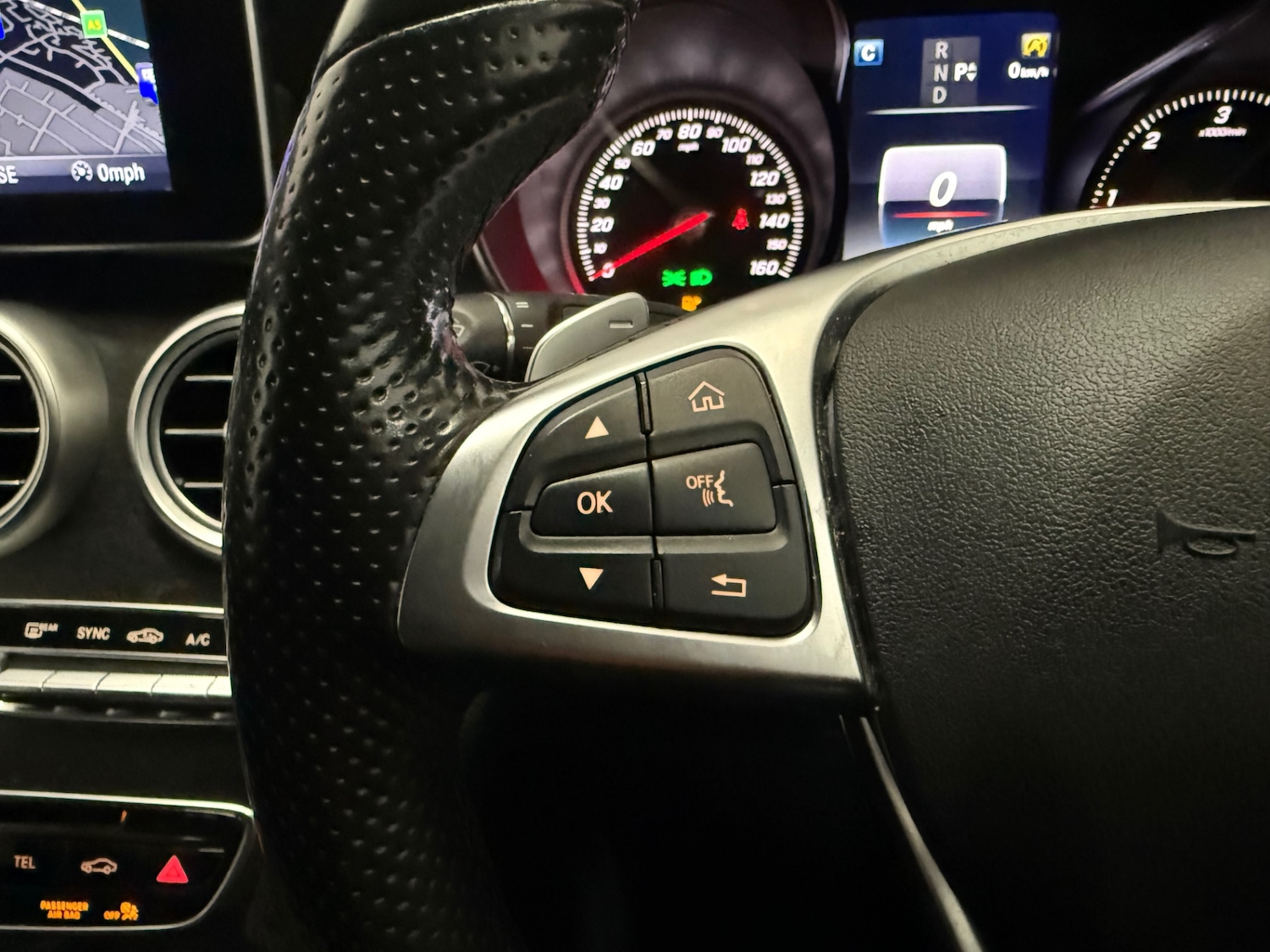 Used Mercedes-Benz C Class 2016 for sale - 76778199: Photo 41